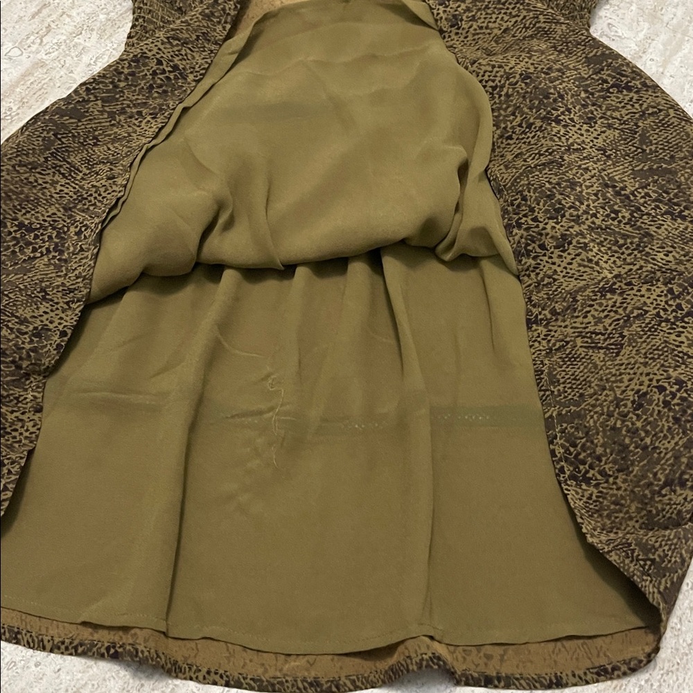 RAILS Faren Sepia Python Smocked Waist Ruffle Detail , long Sleeves Sz M - Picture 10 of 16
